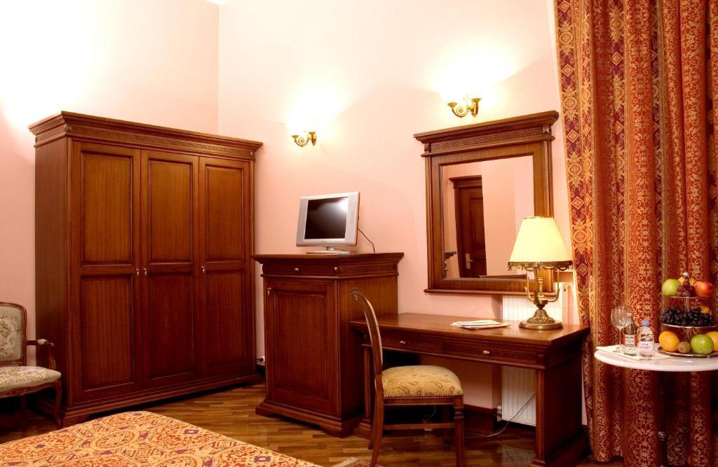 Optima Collection Dnipro Hotel Room photo