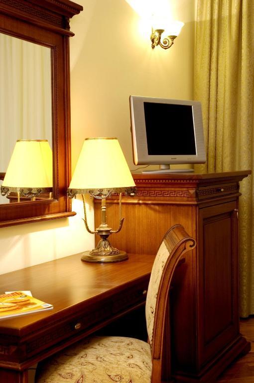 Optima Collection Dnipro Hotel Room photo
